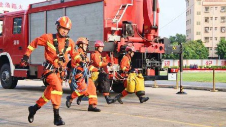 消防救援装备展示31